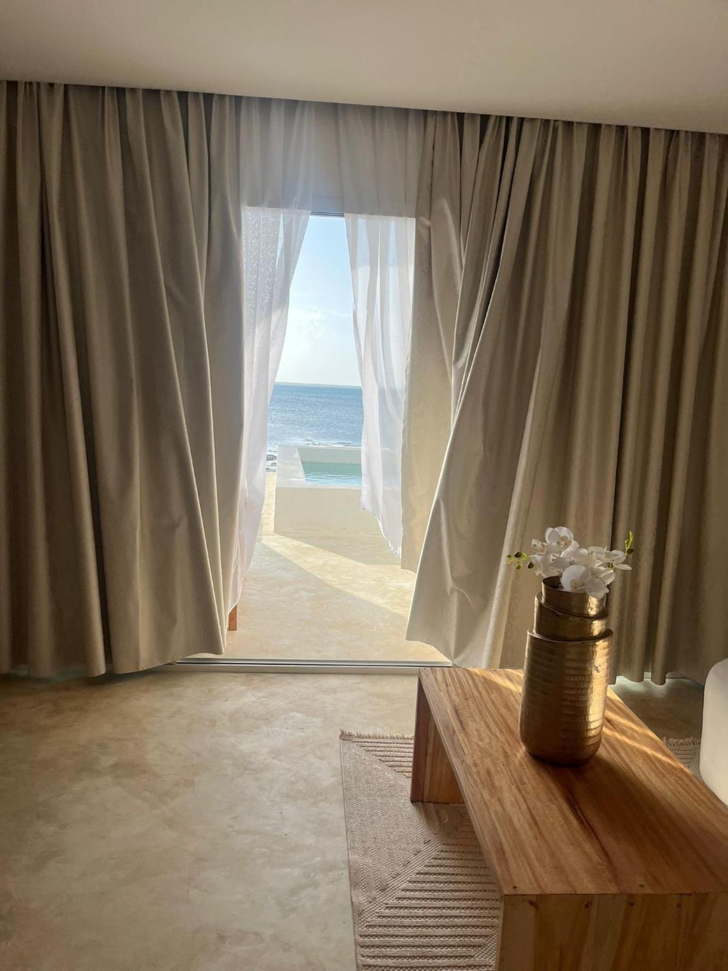 Le Saint Tropez Hotel Kidoti Ngoại thất bức ảnh