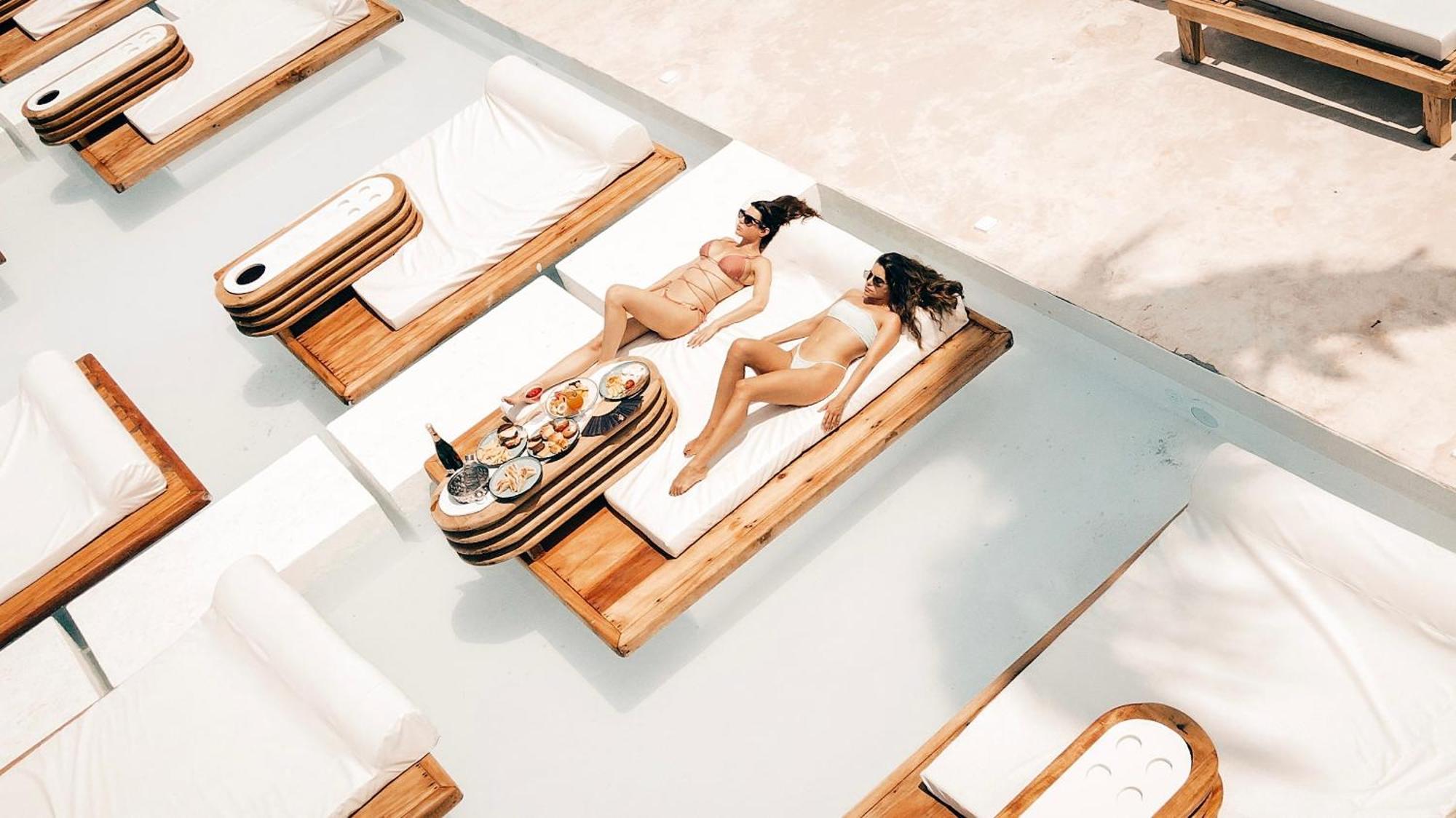 Le Saint Tropez Hotel Kidoti Ngoại thất bức ảnh