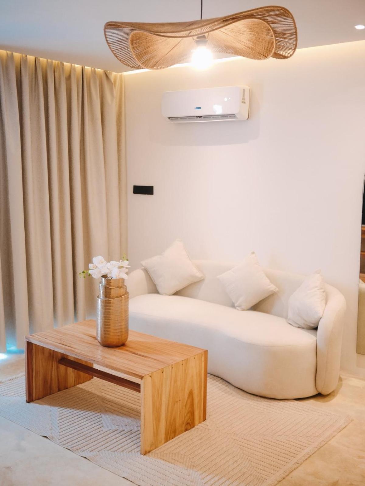 Le Saint Tropez Hotel Kidoti Ngoại thất bức ảnh
